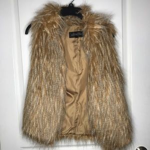 XS fur vest